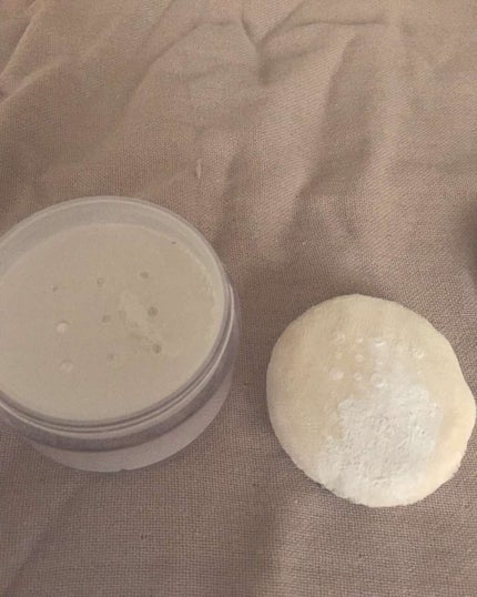 フィニッシングパウダー/チャコット・コスメティクス/ルースパウダーを使ったクチコミ(2枚目)