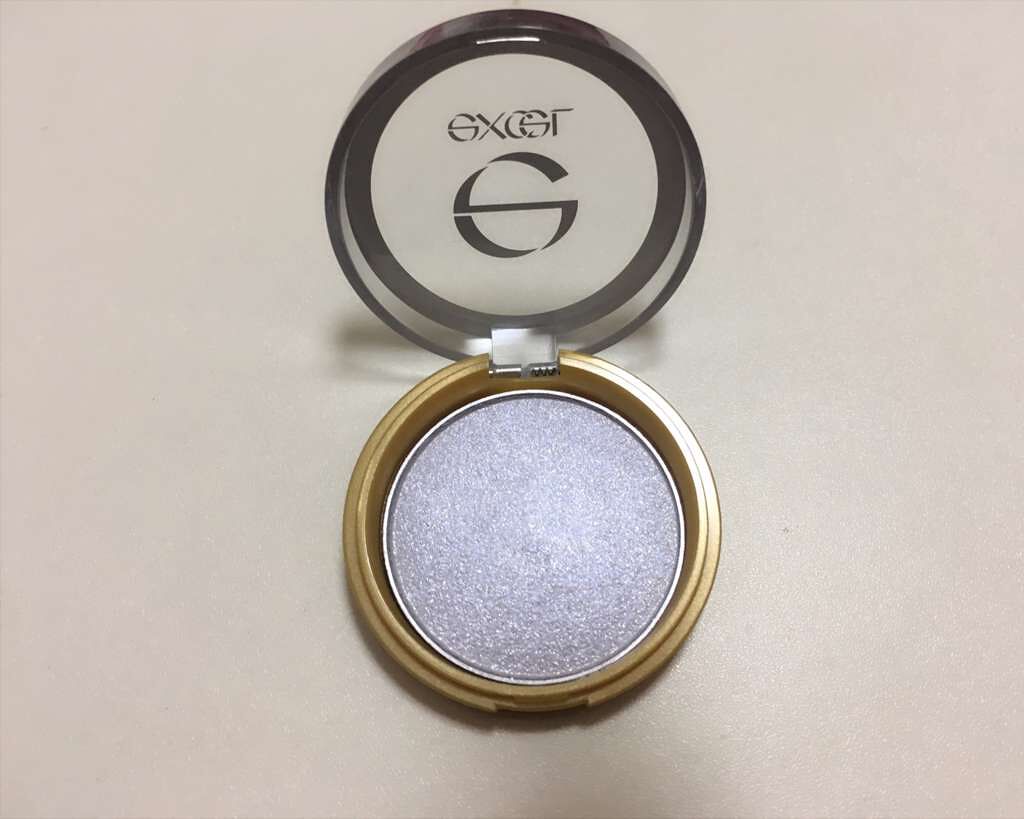 シャイニーシャドウ N/excel/単色アイシャドウを使ったクチコミ(1枚目)