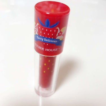 ETUDE HOUSE
Berry Delicious RD305
これは唇も潤って発色がとてもいいです！
甘い匂いがして小さいから持ち運びにも便利！