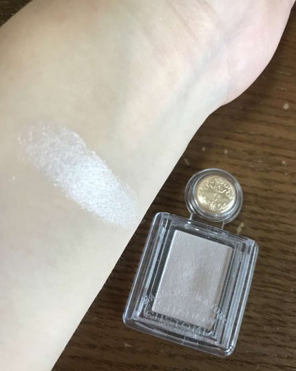 シャドーカスタマイズ/MAJOLICA MAJORCA/単色アイシャドウを使ったクチコミ(1枚目)