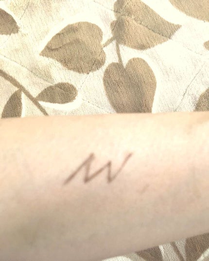 「密着アイライナー」繰り出しペンシル/デジャヴュ/ペンシルアイライナーを使ったクチコミ(3枚目)