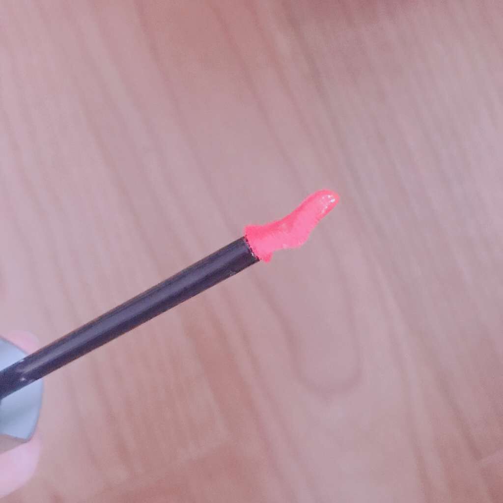 ユイルカレス/ロレアル パリ/リップグロスを使ったクチコミ(2枚目)