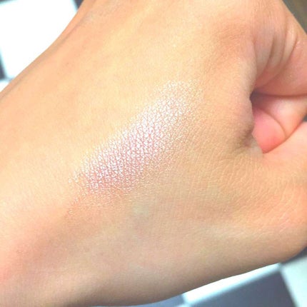 MAYBELLINE NEW YORK カラーインク シャドウのクチコミ「メイベリン カラーインクシャドウ PK-1 です。
春、夏に使用しています。
単色で割と色味は.....」(3枚目)