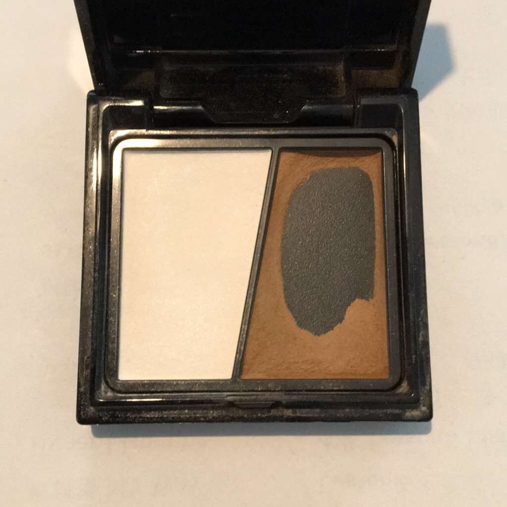 スリムクリエイトパウダー/KATE/プレストパウダーを使ったクチコミ(4枚目)