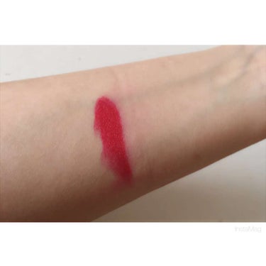 しまむら ディズニー リップのクチコミ「しまむら限定 ディズニーリップ 💄アリス RD-2


すごい赤 😳！！！！！！（笑）
発色は.....」（2枚目）