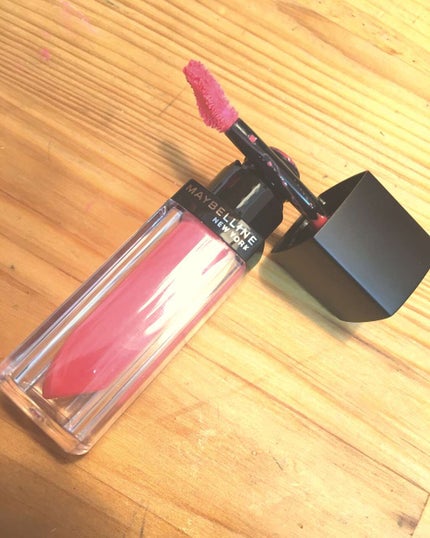 ビビッドマットリキッド/MAYBELLINE NEW YORK/口紅を使ったクチコミ(3枚目)