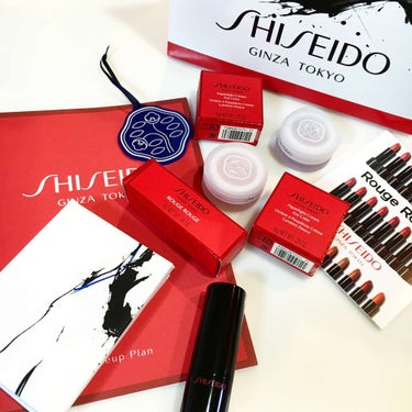 SHISEIDO ルージュ ルージュのクチコミ「
#shiseido2017aw 

私が購入したのは
Rouge Rouge  BE323 .....」（1枚目）