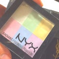 NYX Professional Makeup ラディアントフィニッシングパウダー