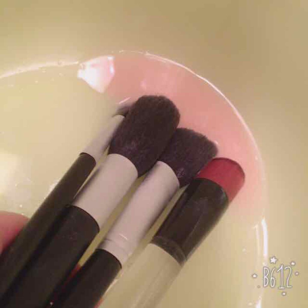 春姫 ファンデーションブラシ/DAISO/メイクブラシを使ったクチコミ(3枚目)