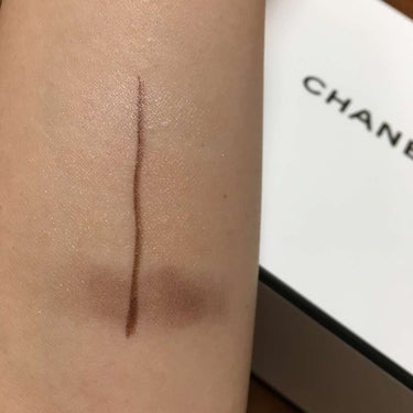 CHANEL レ キャトル オンブルのクチコミ「CHANEL レ キャトル オンブル
79 スパイシーズ


とても上品な目元にしてくれます！.....」（2枚目）