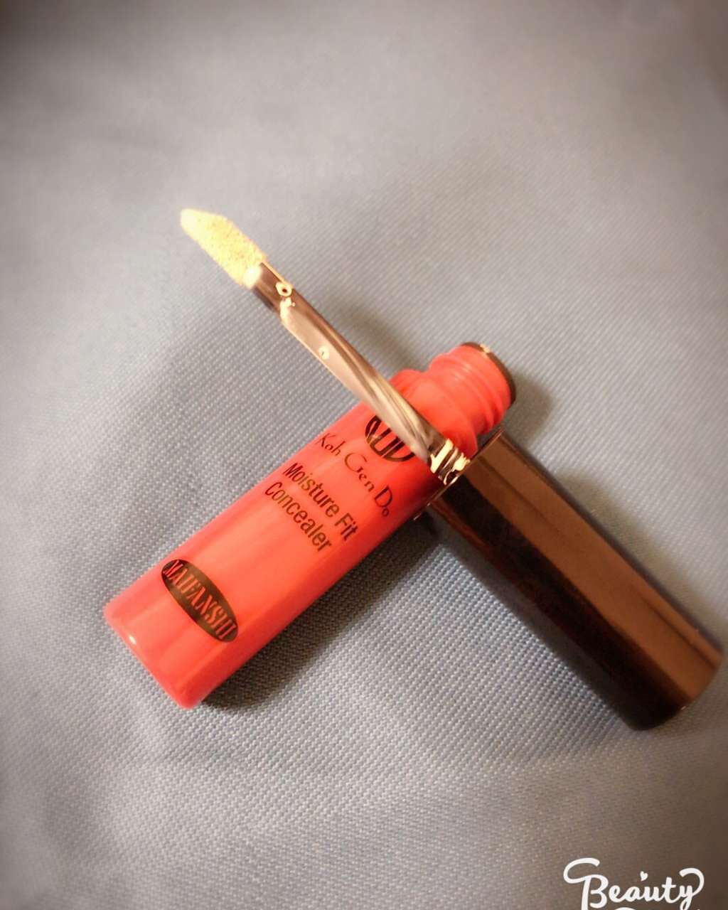 Koh Gen Do モイスチャー フィット コンシーラーのクチコミ「暑い時期になり、ヨレないコンシーラーを探している最中ですが、こちらは外で仕事をして汗をかいても.....」（2枚目）
