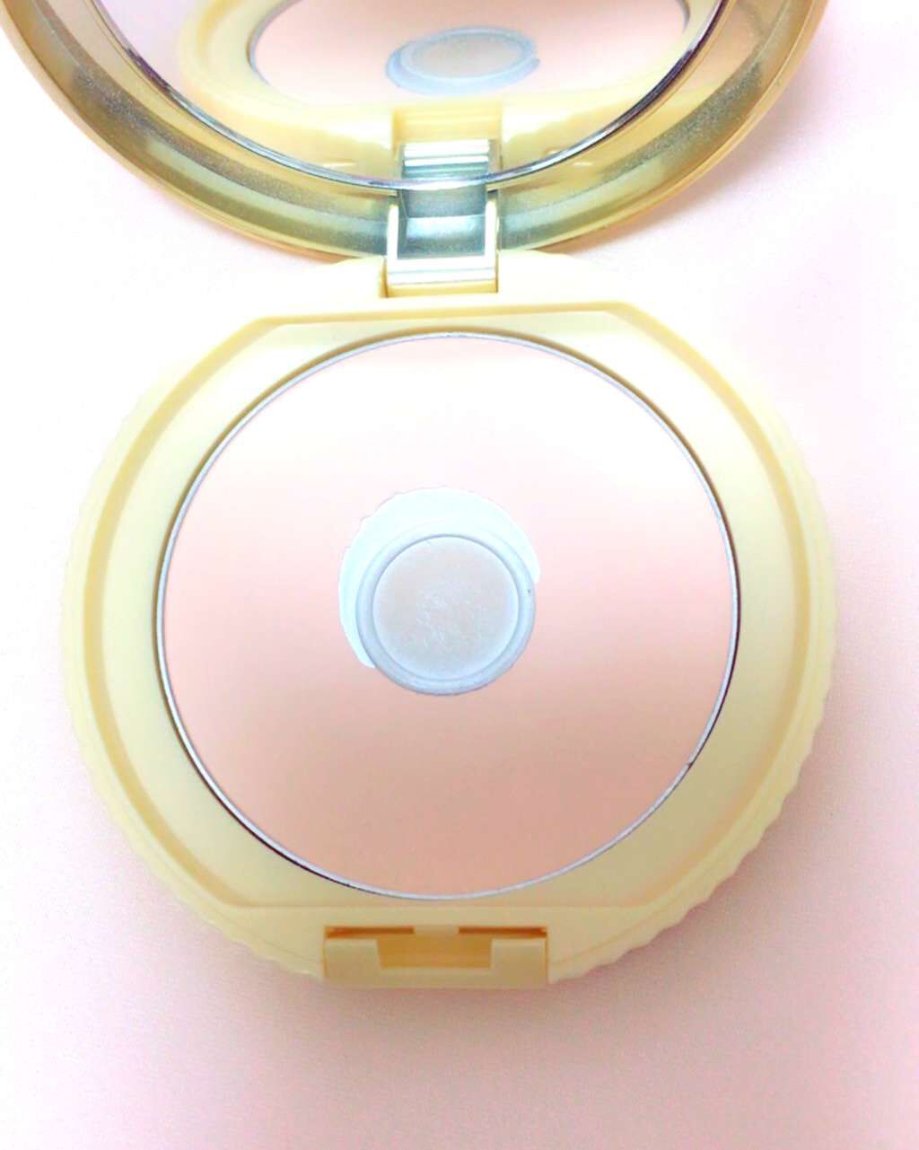 【旧品】マシュマロフィニッシュパウダー/キャンメイク/プレストパウダーを使ったクチコミ(2枚目)