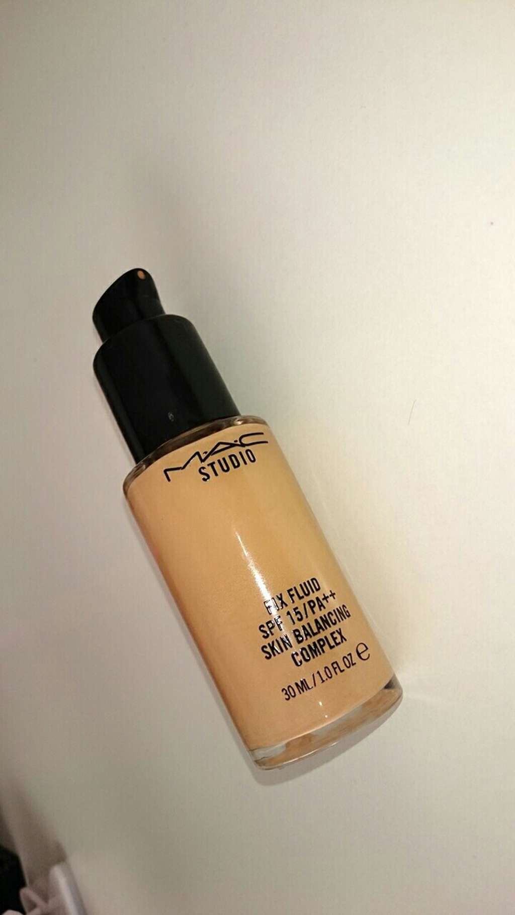 スタジオフィックス フルイッド SPF 15/M・A・C/リキッドファンデーションを使ったクチコミ(1枚目)