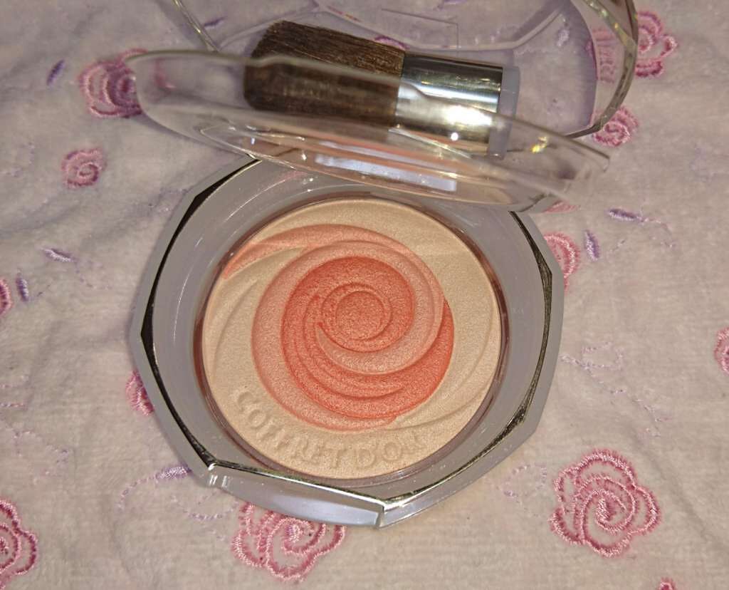 スマイルアップチークス/コフレドール/パウダーチークを使ったクチコミ(1枚目)