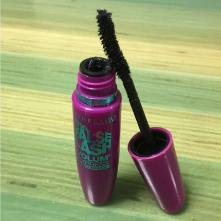 ボリュームエクスプレス マグナム スーパーフィルム/MAYBELLINE NEW YORK/マスカラを使ったクチコミ(2枚目)
