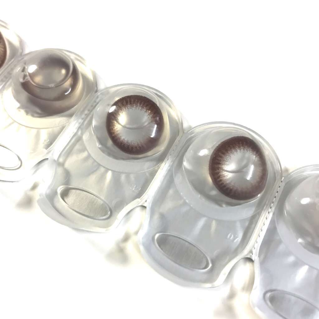 エバーカラーワンデーナチュラル モイストレーベルUV/エバーカラー/ワンデー(1DAY)カラコンを使ったクチコミ(2枚目)