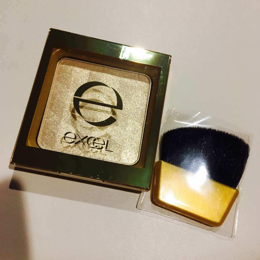 シャイニーパウダー N/excel/プレストパウダーを使ったクチコミ（2枚目）