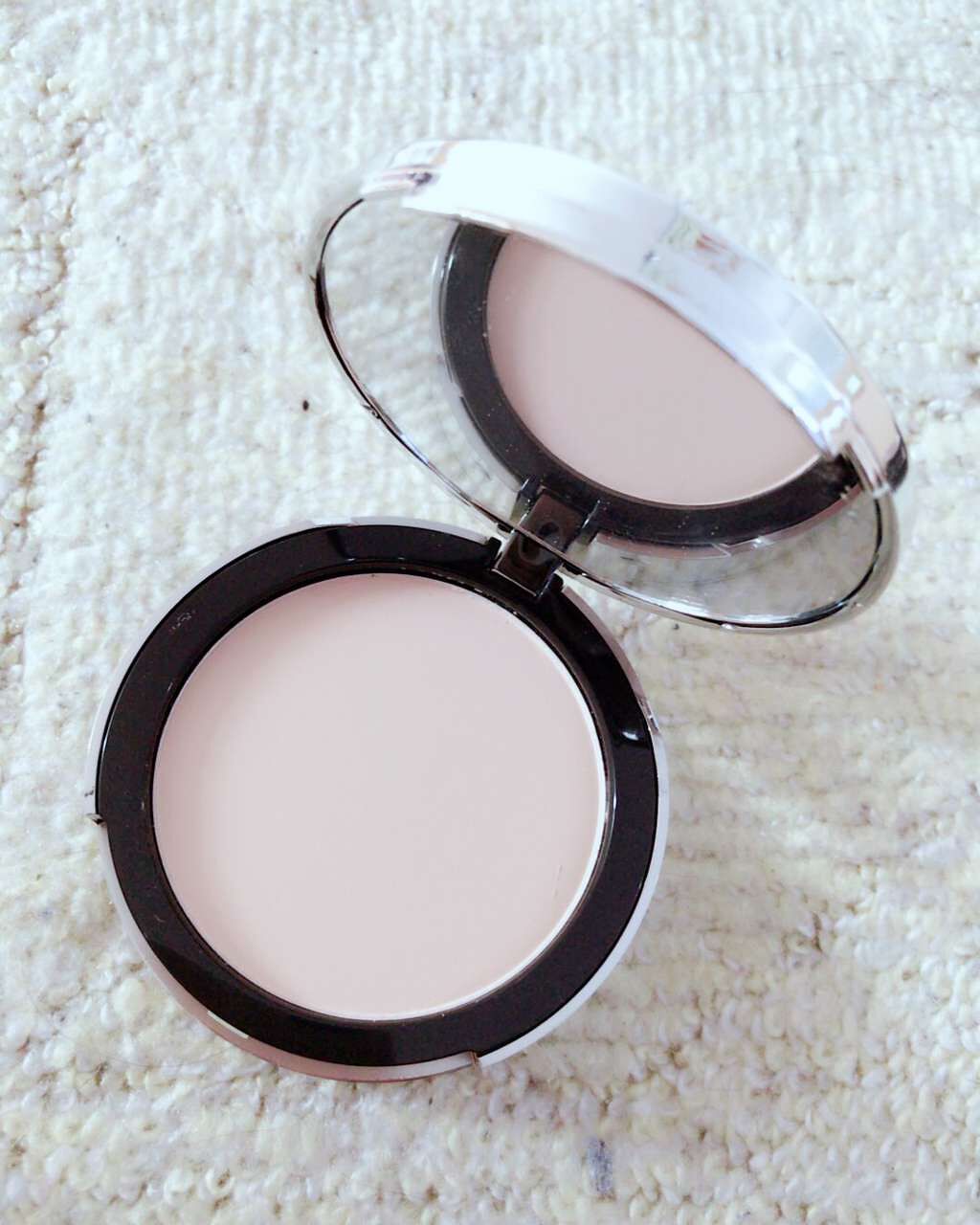 ビューティーベアシアーティント フィニッシング パウダー/e.l.f. Cosmetics/プレストパウダーを使ったクチコミ(1枚目)