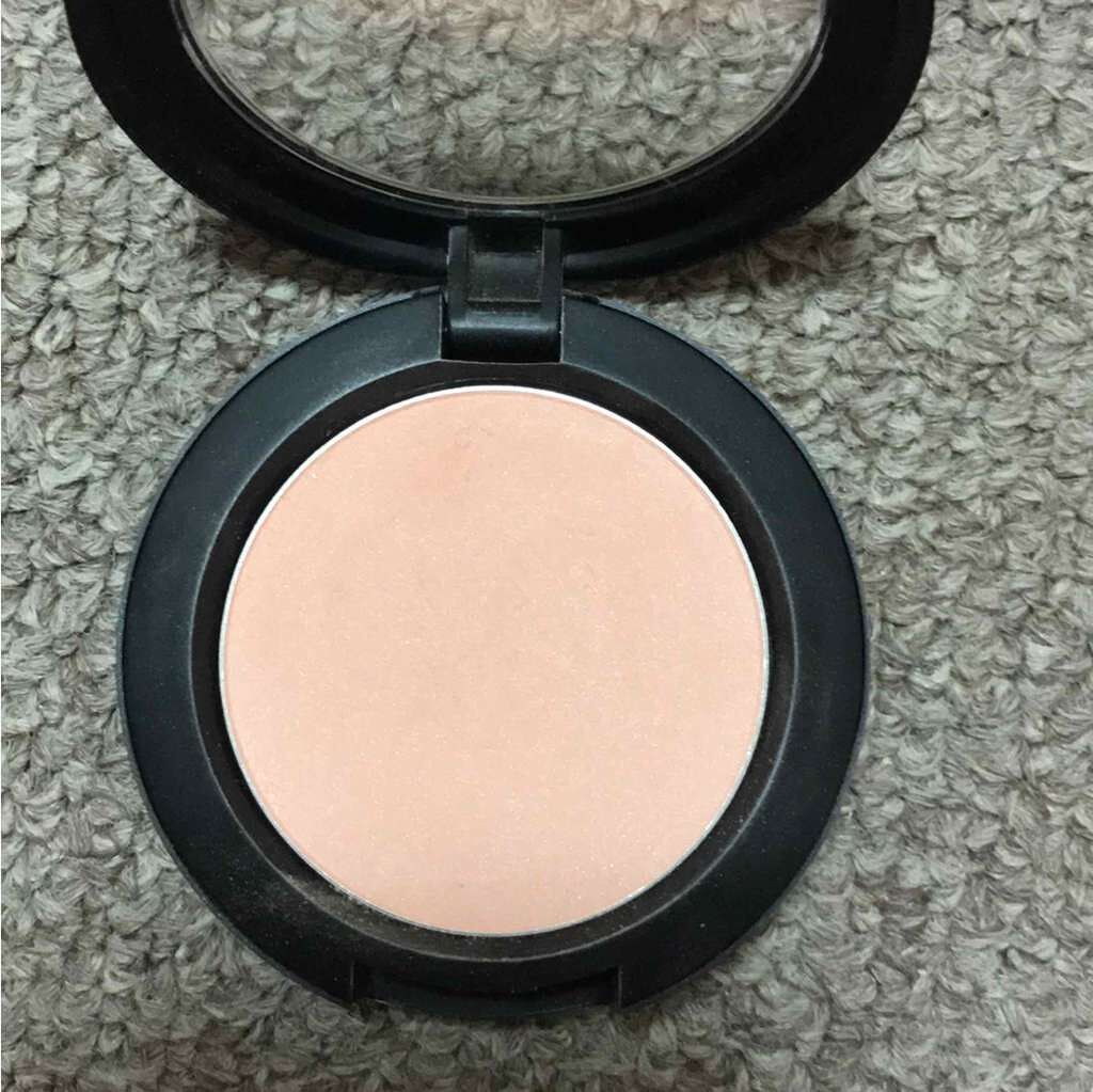 シェイピング パウダー/M・A・C/パウダーチークを使ったクチコミ(1枚目)