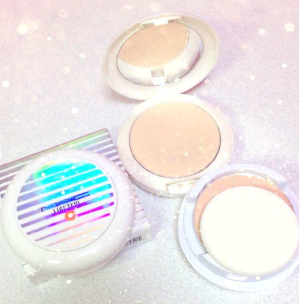 ライトフル C+ SPF 30 ファンデーション/M・A・C/パウダーファンデーションを使ったクチコミ(1枚目)