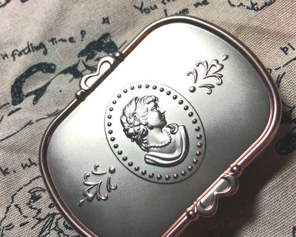 アイブロウ パレット/レ・メルヴェイユーズ ラデュレ/パウダーアイブロウを使ったクチコミ(1枚目)