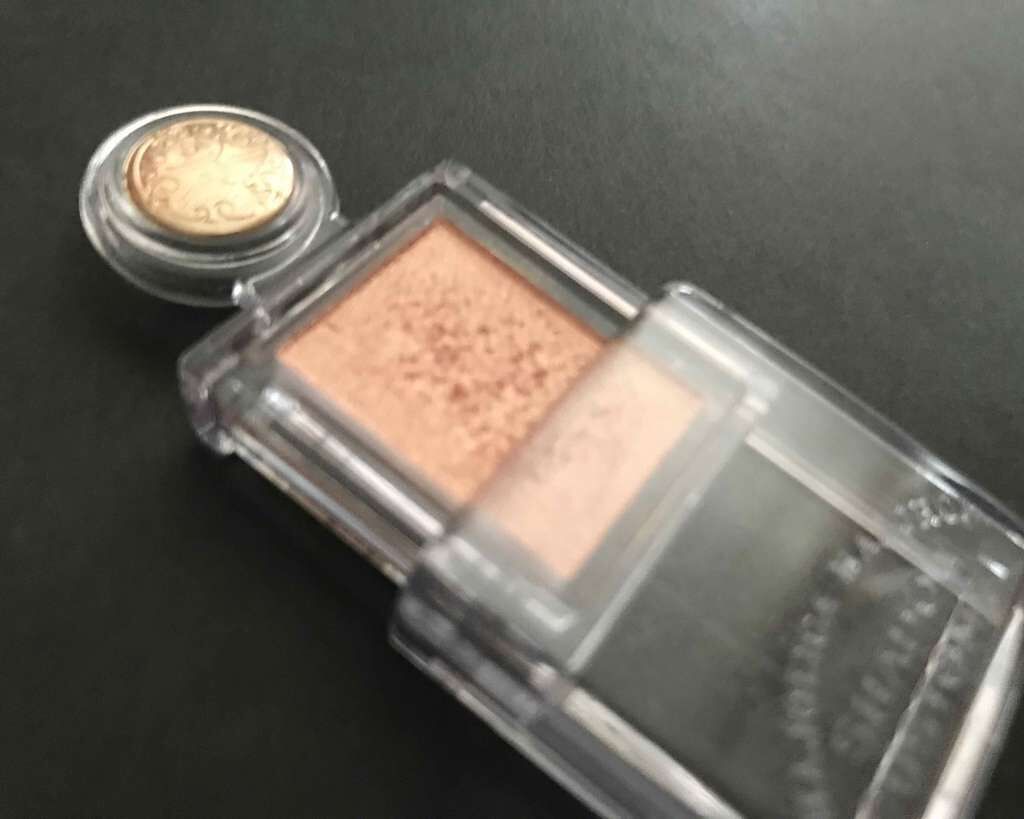 シャドーカスタマイズ/MAJOLICA MAJORCA/単色アイシャドウを使ったクチコミ(2枚目)