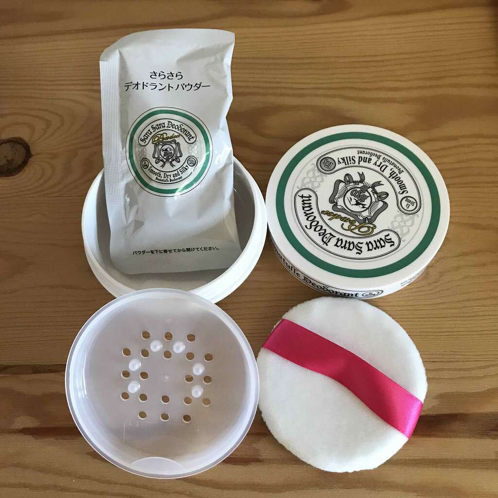 薬用さらさらデオドラントパウダー/デオナチュレ/デオドラント・制汗剤を使ったクチコミ(3枚目)