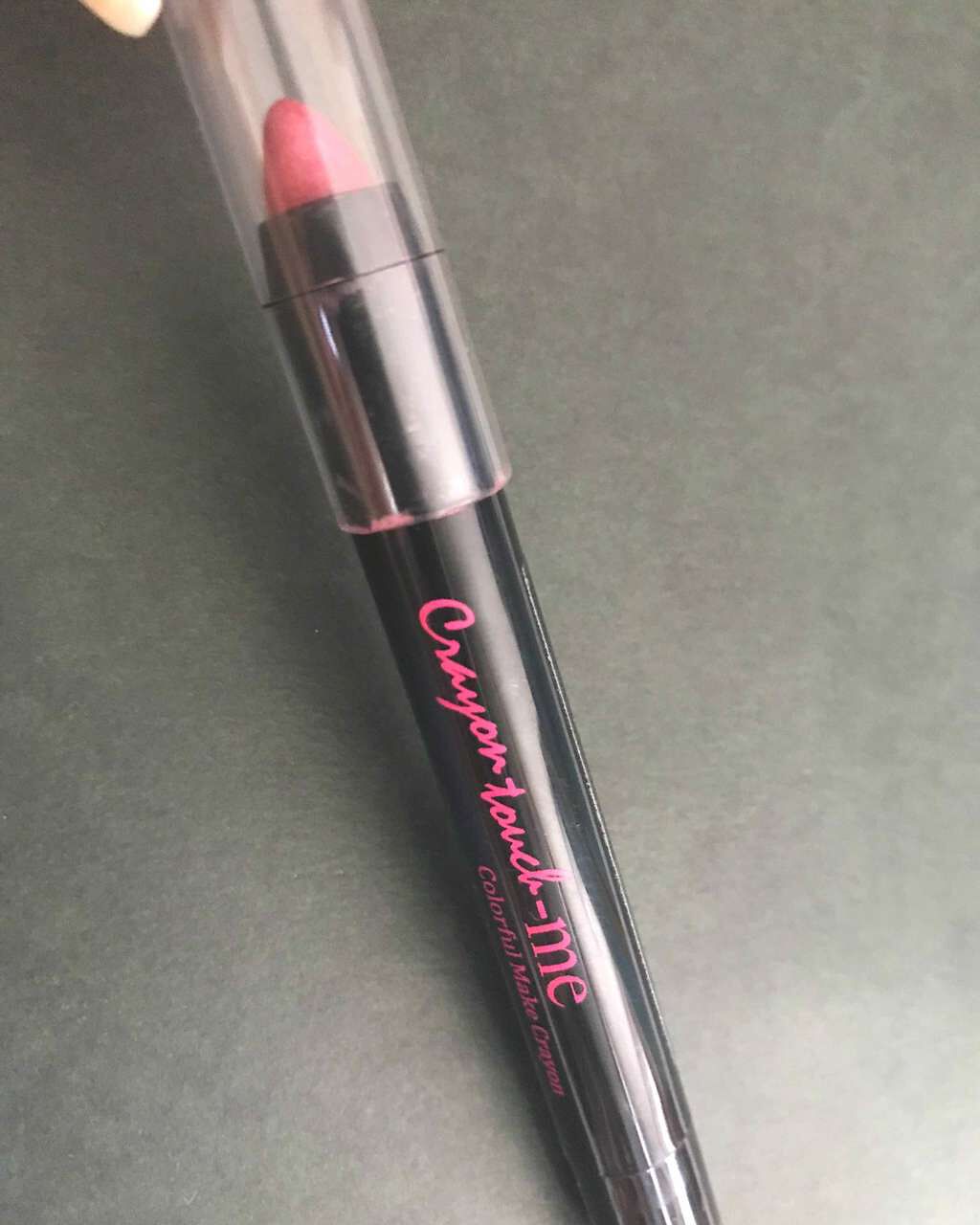 クレヨンタッチミー TMカラフルメイククレヨン/セリア/スティックアイシャドウを使ったクチコミ(1枚目)