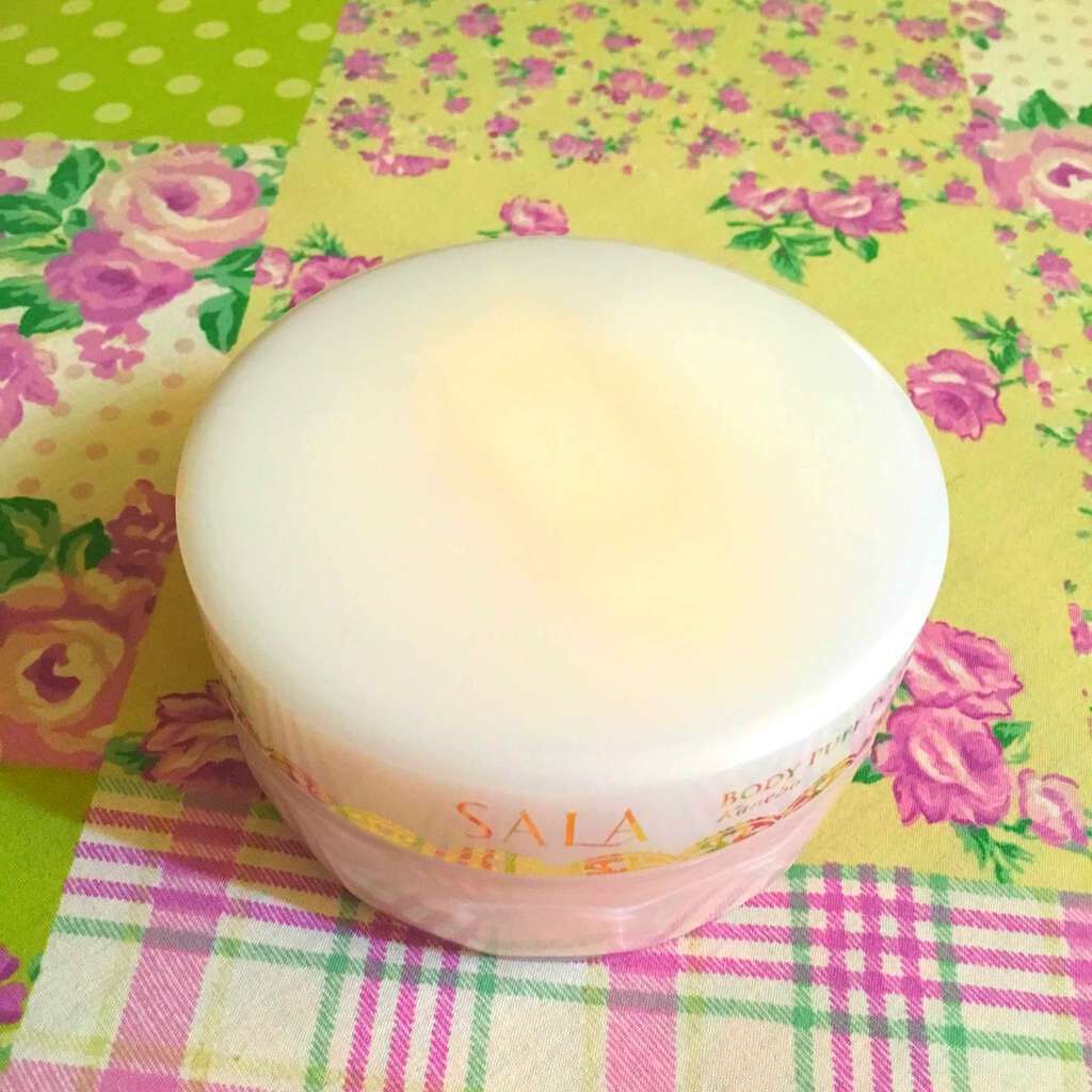 ボディパフパウダーN UV(サラの香り)/SALA/ボディパウダーを使ったクチコミ(1枚目)