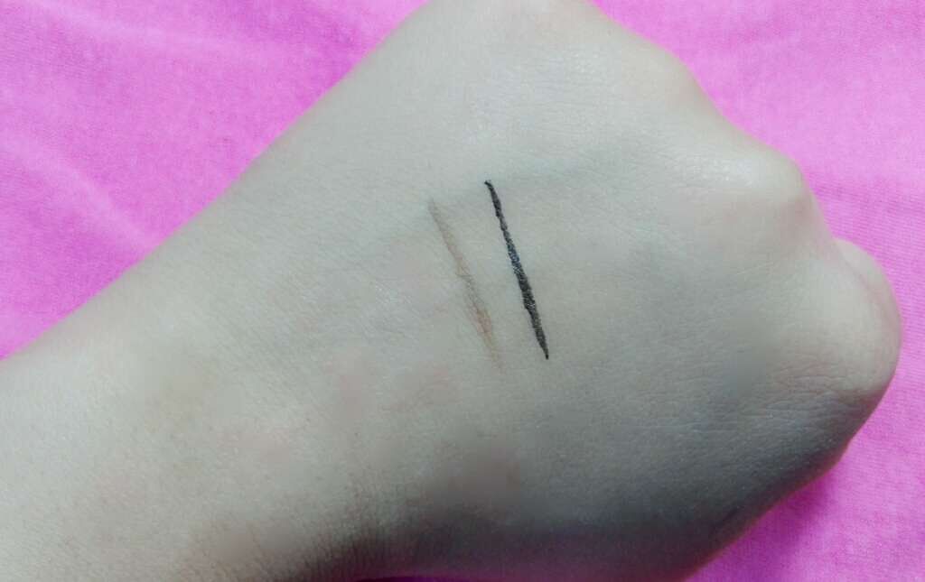 ダブルラインフェイカー/KATE/リキッドアイライナーを使ったクチコミ(3枚目)