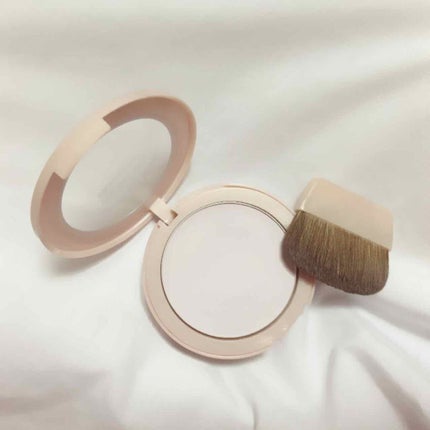 スキンライト プレスト パウダー/REVLON/プレストパウダーを使ったクチコミ(2枚目)