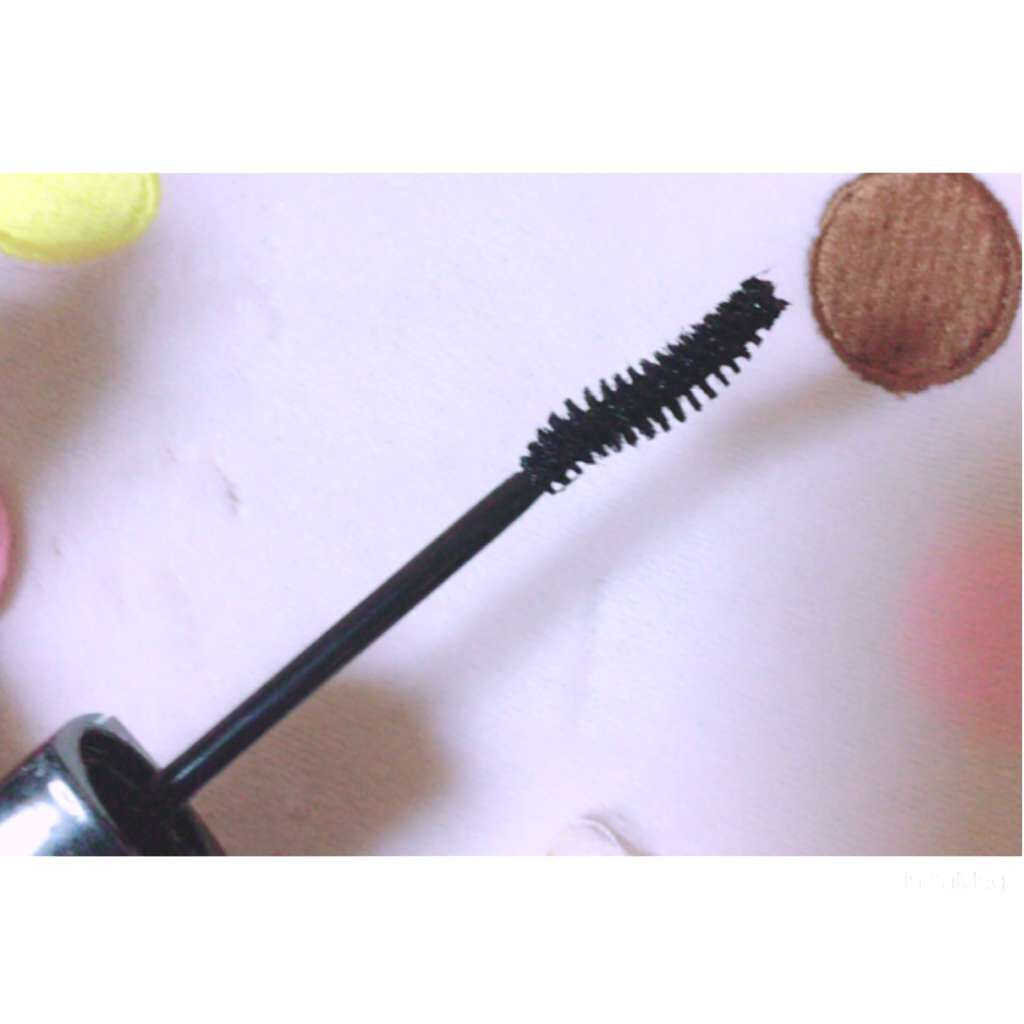 ラッシュニスタ オイリシャス/MAYBELLINE NEW YORK/マスカラを使ったクチコミ(2枚目)