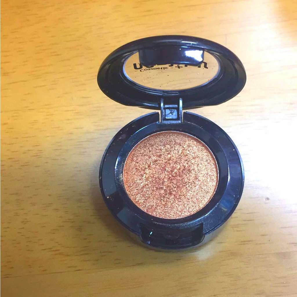 マリブアイシャドウ/マリブビューティー/単色アイシャドウを使ったクチコミ（1枚目）