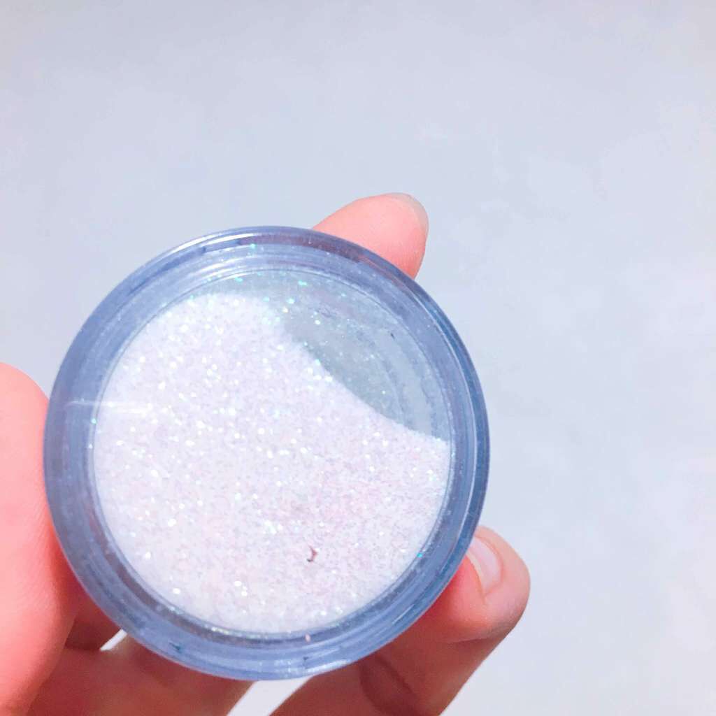 ボディメイクアップグリッター/レッドアース/ボディパウダーを使ったクチコミ(2枚目)