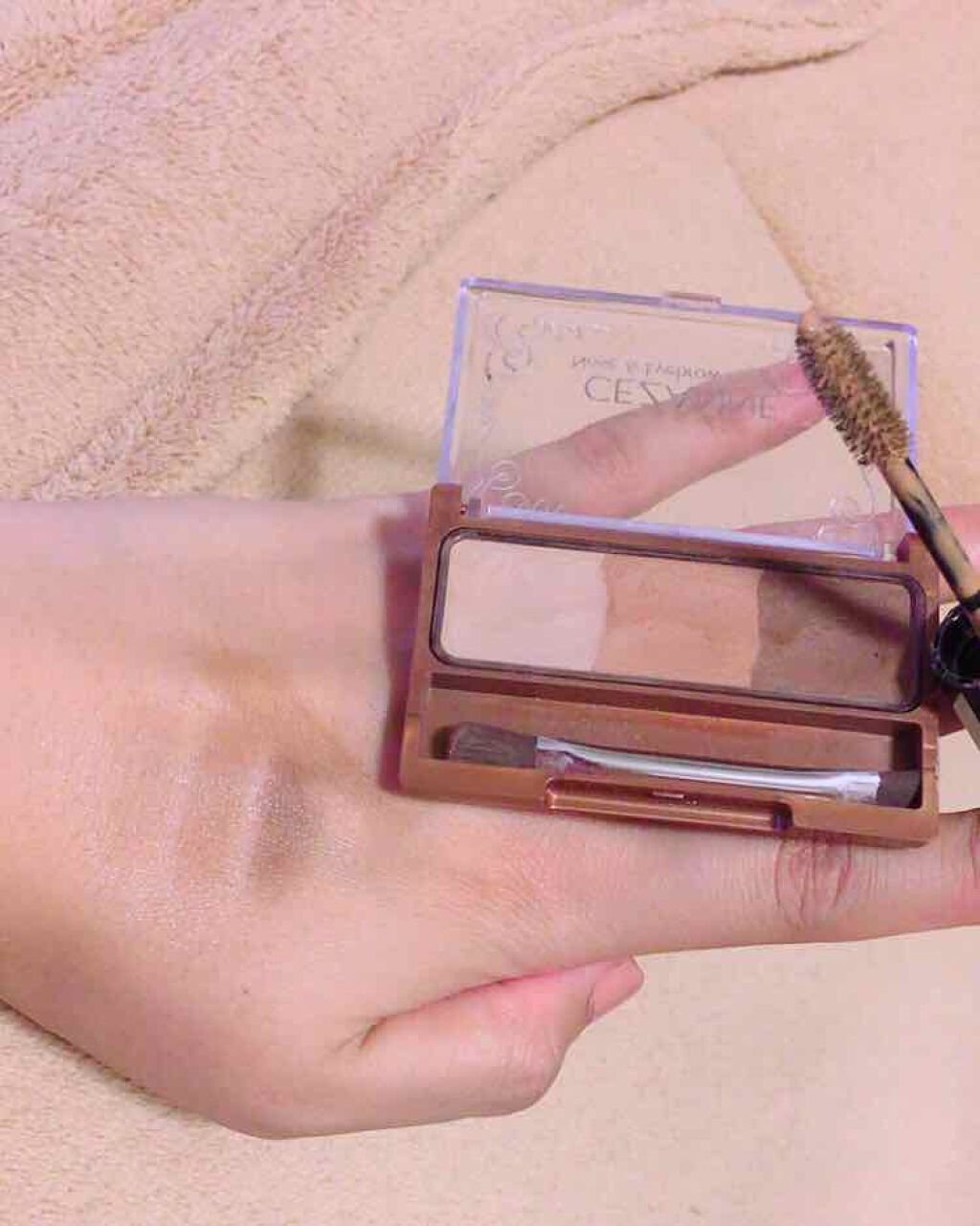 カラーリングアイブロウ/ヘビーローテーション/眉マスカラを使ったクチコミ(1枚目)