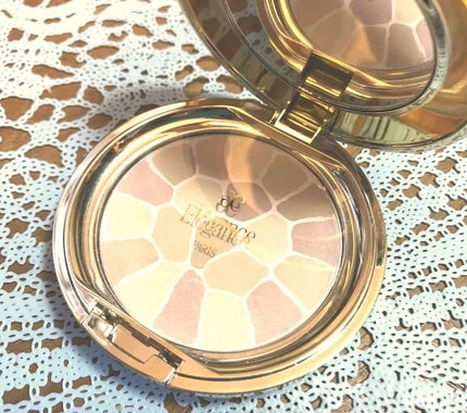 ラ プードル オートニュアンス/Elégance/プレストパウダーを使ったクチコミ(1枚目)