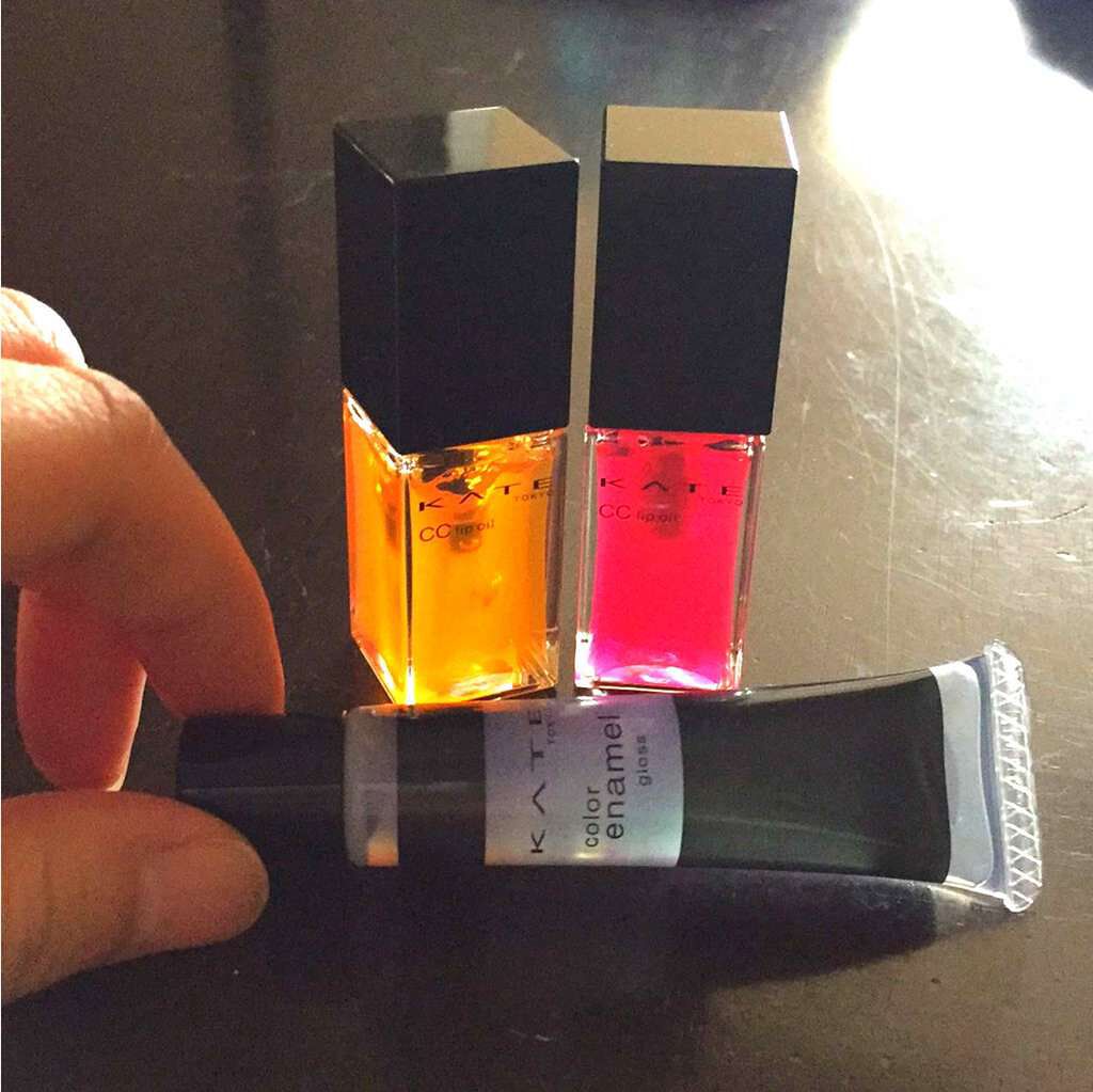 カラーエナメルグロス/KATE/リップグロスを使ったクチコミ（1枚目）