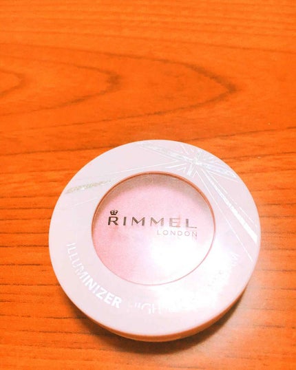 イルミナイザー/リンメル ロンドン/クリームハイライトを使ったクチコミ(1枚目)