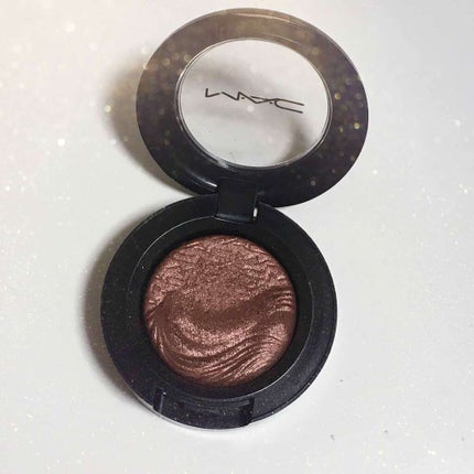 エクストラ ディメンション アイシャドウ アマラス アロイ/M・A・C/単色アイシャドウを使ったクチコミ(1枚目)