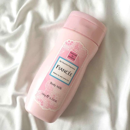 ボディミスト ピュアシャンプーの香り【パッケージリニューアル】/フィアンセ/香水(レディース)を使ったクチコミ(2枚目)