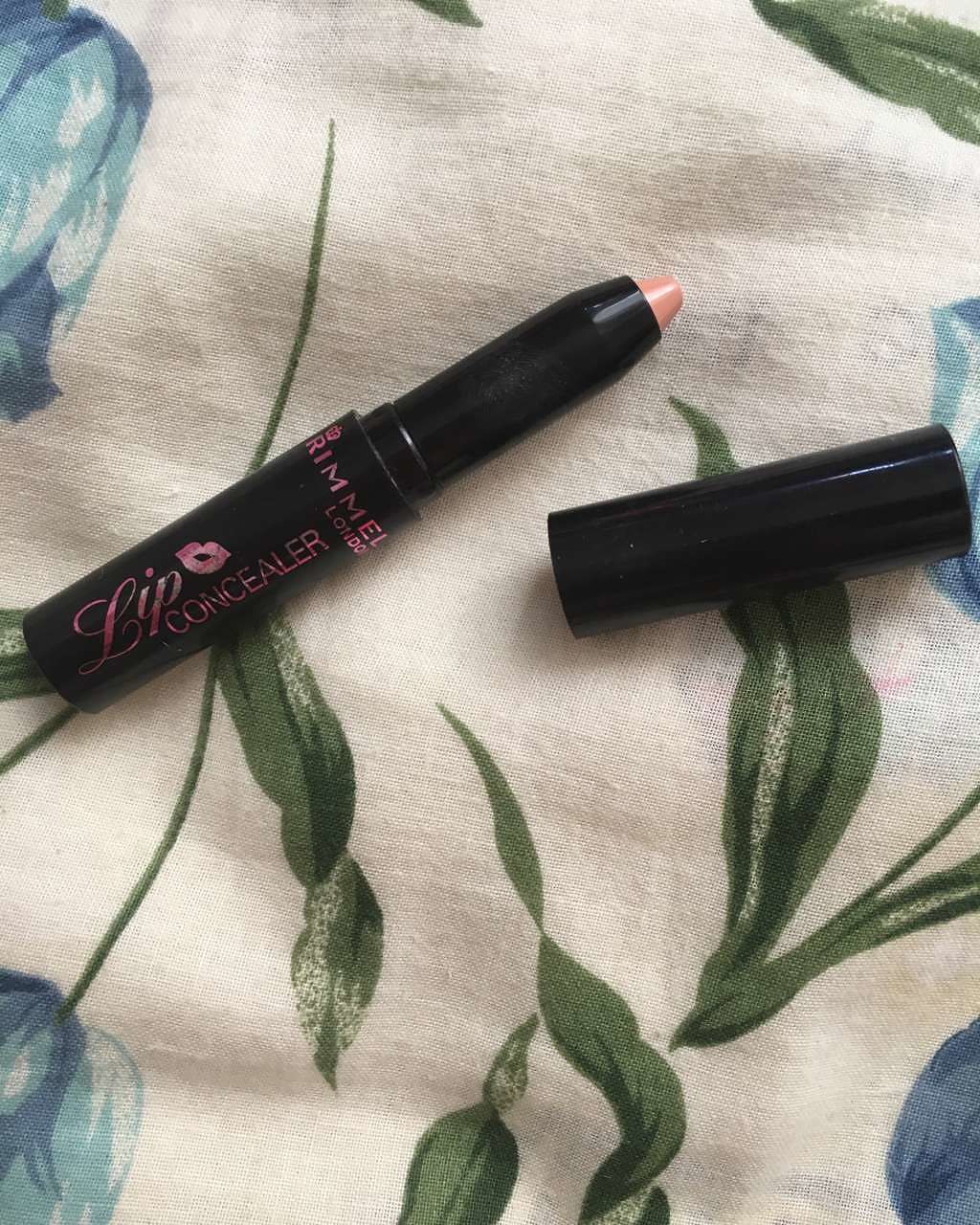 リップコンシーラー/リンメル ロンドン/スティックコンシーラーを使ったクチコミ（1枚目）