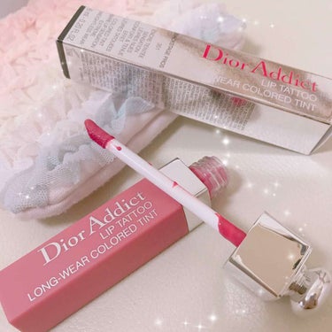 ❁Dior
ディオールアディクトリップティント

近場では売り切れていてやっと買えました💄

ディオール アディクト リップ ティントは、唇が自ら色づくような自然な仕上がりを叶える、ディオール初の