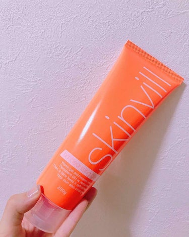 🌺 skinvill hot cleansing gel  200ｇ
（ スキンビル ホットクレンジング ジェル ）



手に出すと温かくなって
マッサージすると気持ちいいです\( `•ω•´ )/
