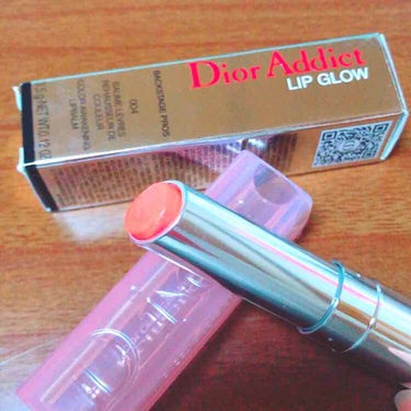 ⭐️Dior アディクトリップグロウ 004 コーラル⭐️
前から気になっていたので買ってみました！サラサラと塗れて、色も見た目はオレンジですが塗ると透け赤のような色になりとても可愛いですｏ( ›_‹ 