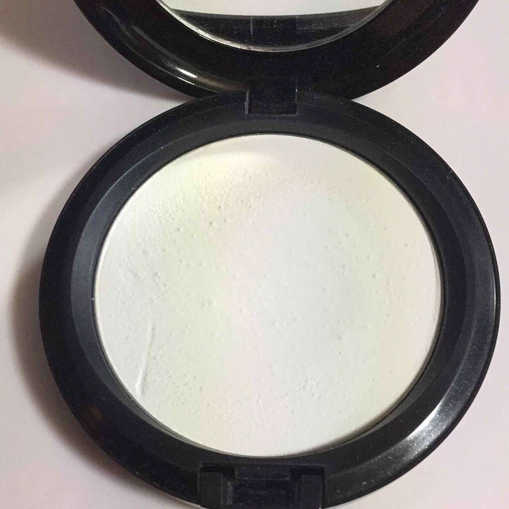 プレップ プライム トランスペアレント フィニッシング パウダー/プレスト/M・A・C/プレストパウダーを使ったクチコミ(2枚目)