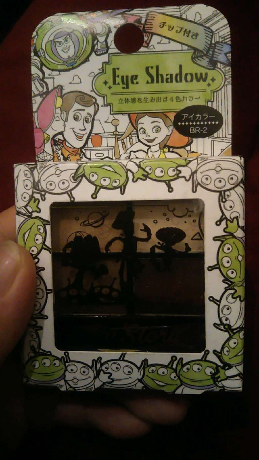 しまむら アイシャドウのクチコミ「発色が薄づきです、
ただ、塗り重ねるととても綺麗な色なので
私は気に入っています！
粉飛びは皆.....」（1枚目）