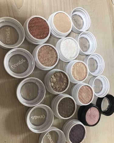 Super Shock Shadow/ColourPop/パウダーアイシャドウを使ったクチコミ（2枚目）