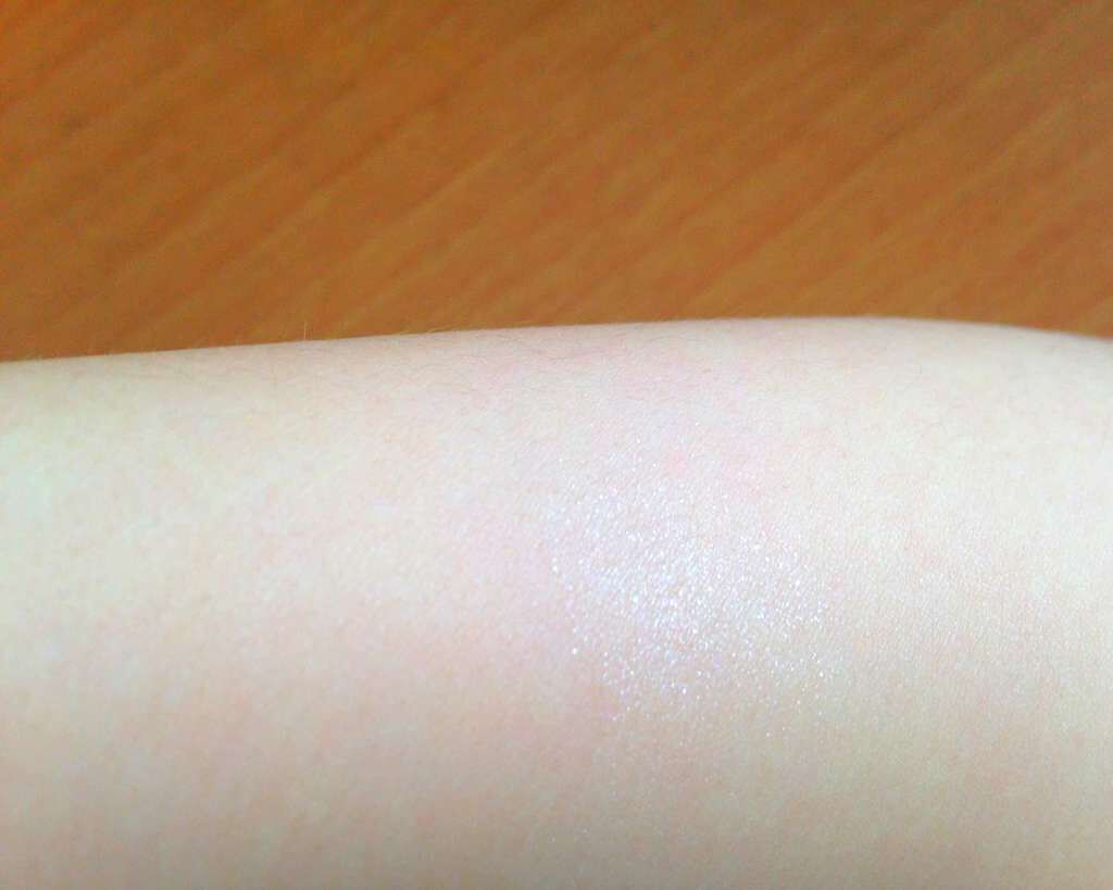 フォーカスオンアイズ/FASIO/単色アイシャドウを使ったクチコミ(2枚目)