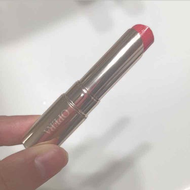 ＊OPERA リップティント05

このリップは、@cosmeでも大賞を取ったり、色んな人が高評価してる通り、私も大のお気に入りです！というか、1番好きなリップです笑

私は本当に乾燥しやすい唇で、すぐ