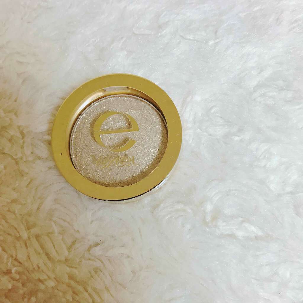 シャイニーシャドウ N/excel/単色アイシャドウを使ったクチコミ（1枚目）